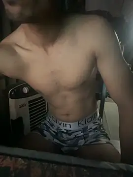 Snapshot of Loveinsync chatting on September 2025 05:11:02 AM Loveinsync online show from September 2025 05:11:02 AM