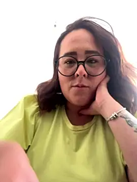 Snapshot of SweetRomina chatting on February 2026 07:57:02 PM SweetRomina online show from February 2026 07:57:02 PM