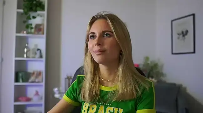 Snapshot of catecrago_ chatting on February 2025 01:54:02 PM catecrago online show from February 2025 01:54:02 PM