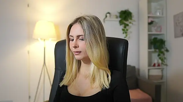 Snapshot of catecrago_ chatting on November 2025 09:09:01 AM catecrago online show from November 2025 09:09:01 AM