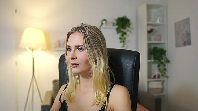 Snapshot of catecrago_ chatting on November 2025 08:57:01 AM catecrago online show from November 2025 08:57:01 AM