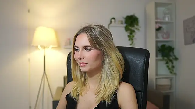 Snapshot of catecrago_ chatting on December 2025 09:03:02 AM catecrago online show from December 2025 09:03:02 AM