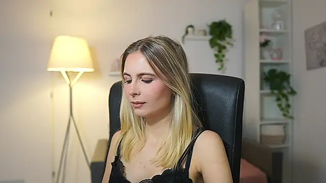 Snapshot of catecrago_ chatting on December 2025 09:29:02 AM catecrago online show from December 2025 09:29:02 AM