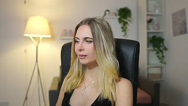 Snapshot of catecrago_ chatting on December 2025 09:13:02 AM catecrago online show from December 2025 09:13:02 AM