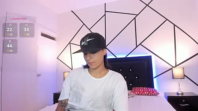 Liiam smith  online show from March 2025 12:14:02 PM