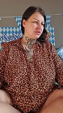 CannabisQueenn online show from October 2025 07:04:02 AM