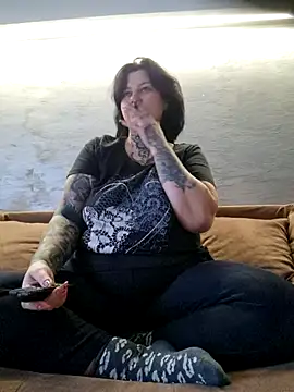 CannabisQueenn online show from November 2025 07:25:02 AM