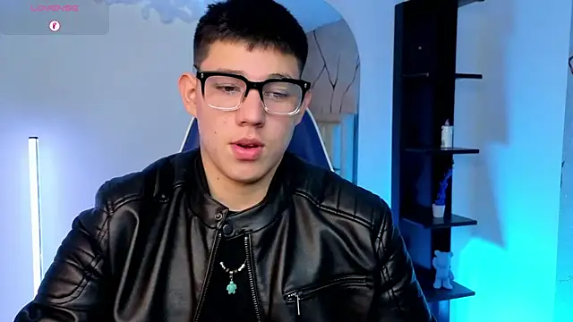 JamesCr  online show from July 2026 01:04:01 PM
