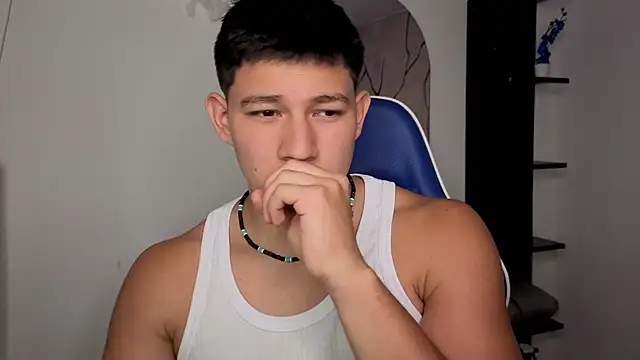 JamesCr  online show from July 2026 12:37:01 PM