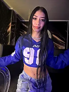 Snapshot of TayylorSexx chatting on November 2025 04:29:02 PM TayylorSexx online show from November 2025 04:29:02 PM