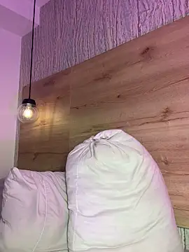 Snapshot of bella_lovers_ chatting on November 2025 03:16:02 AM bella lovers online show from November 2025 03:16:02 AM