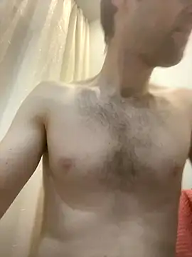 LynnAhNight online show from October 2025 03:28:02 AM