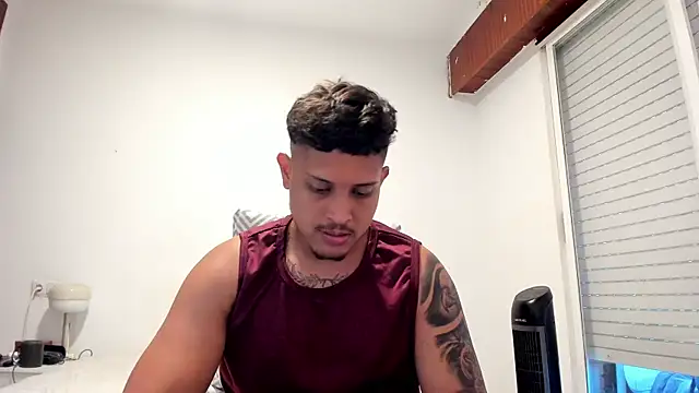 JohanSmith online show from June 2026 06:51:01 PM