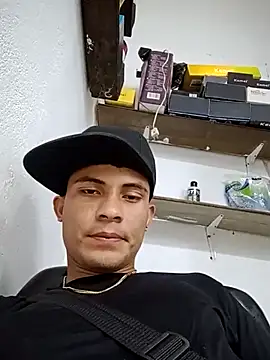 Snapshot of Alejandr420 chatting on March 2026 11:31:02 PM Alejandr420 online show from March 2026 11:31:02 PM