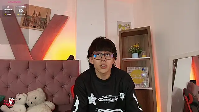 PepperTwink online show from March 2026 04:00:01 PM