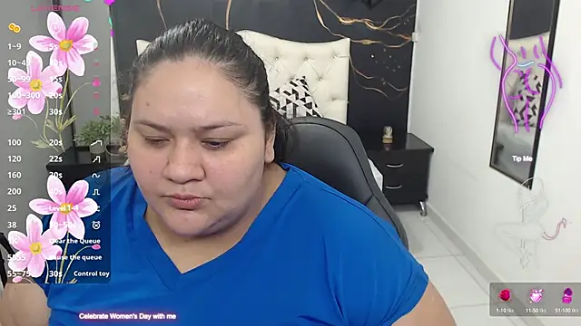 Snapshot of Aaliyah11 chatting on March 2025 02:54:01 AM Aaliyah11 online show from March 2025 02:54:01 AM