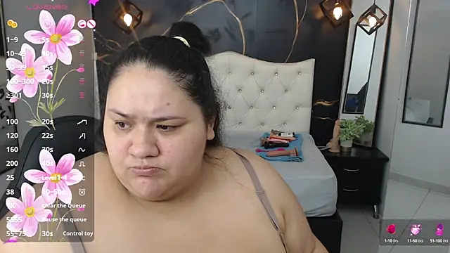 Snapshot of Aaliyah11 chatting on March 2025 02:39:02 AM Aaliyah11 online show from March 2025 02:39:02 AM