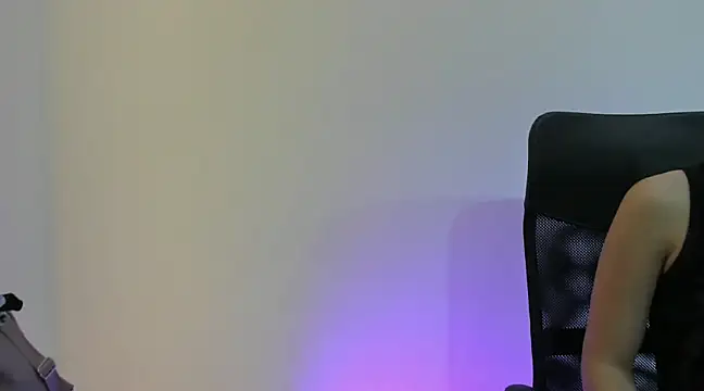 LilibetAndStrong online show from March 2025 07:57:02 PM