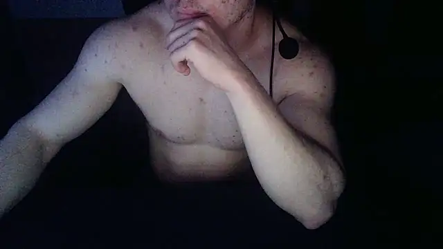 kissspls online show from March 2025 08:14:02 PM