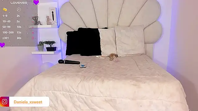 Snapshot of Danielaangelina chatting on September 2025 05:20:01 AM Danielaangelina online show from September 2025 05:20:01 AM