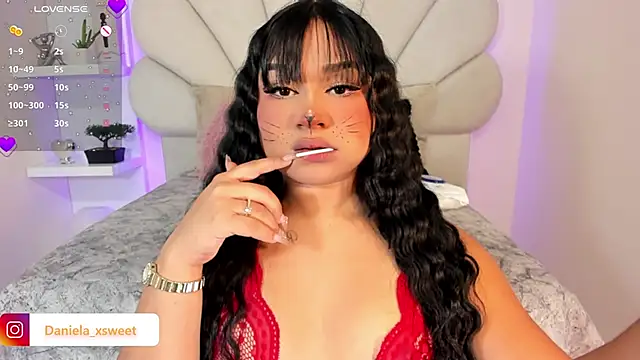 Snapshot of Danielaangelina chatting on November 2025 05:53:01 AM Danielaangelina online show from November 2025 05:53:01 AM