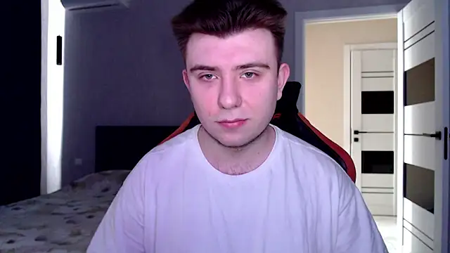 honey furry online show from March 2026 06:39:02 AM