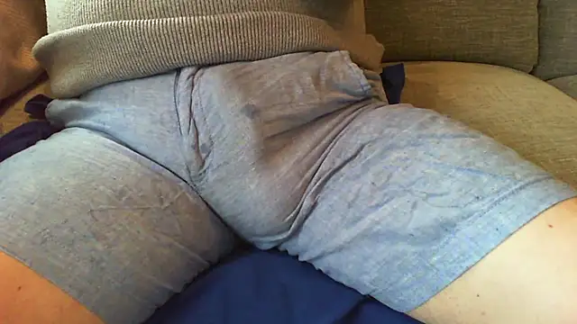 Snapshot of bulgeseeker chatting on March 2026 07:36:02 AM bulgeseeker online show from March 2026 07:36:02 AM