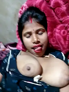 Snapshot of Miss_triha chatting on March 2025 12:40:02 AM Miss triha online show from March 2025 12:40:02 AM