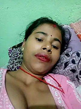 Snapshot of Miss_triha chatting on November 2025 11:48:01 PM Miss triha online show from November 2025 11:48:01 PM