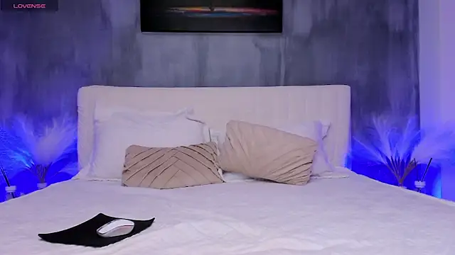 Ivy Ann online show from March 2025 08:48:01 AM