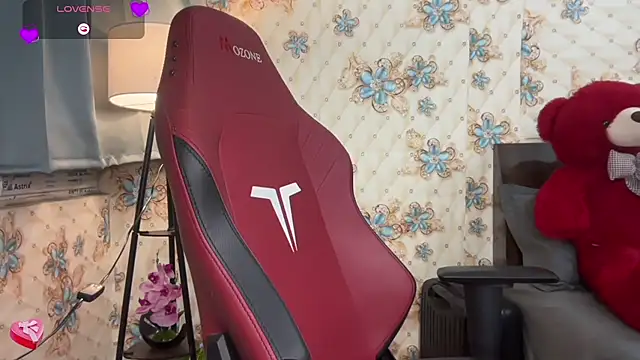 Snapshot of EZ_shuvani chatting on November 2025 04:41:02 PM EZ shuvani online show from November 2025 04:41:02 PM