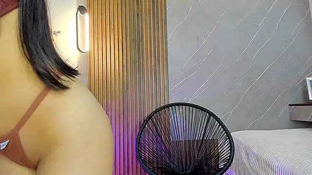 ariana jhonson1 online show from February 2025 12:38:02 PM