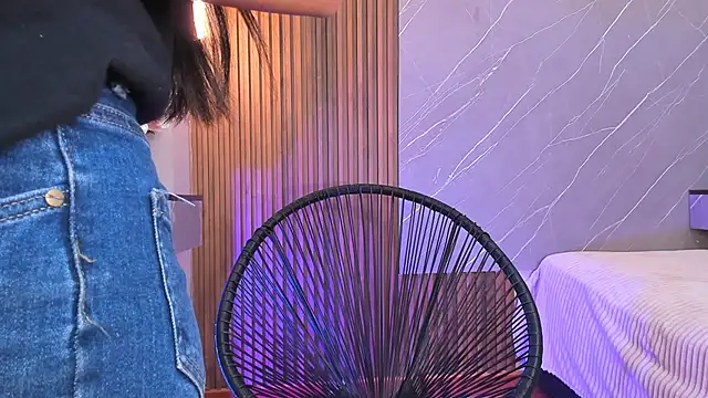 ariana jhonson1 online show from March 2025 12:26:02 PM