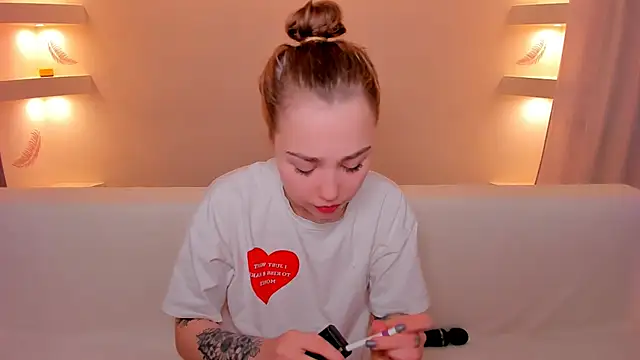 Snapshot of YourMegan chatting on November 2025 06:22:02 PM YourMegan online show from November 2025 06:22:02 PM