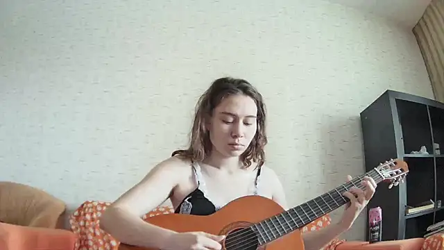 girliemilk online show from February 2025 06:44:01 AM