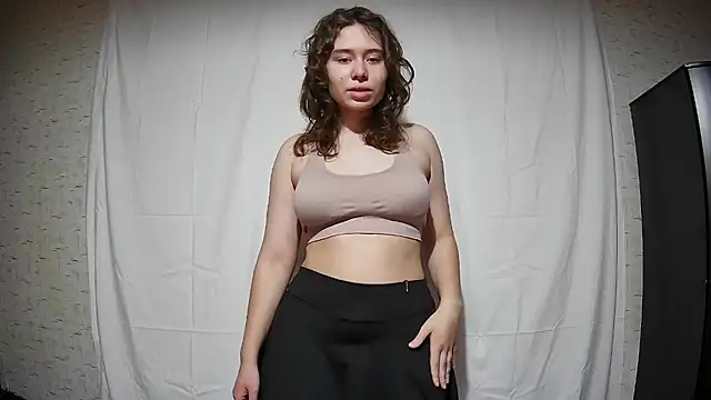 girliemilk online show from November 2025 10:26:01 PM