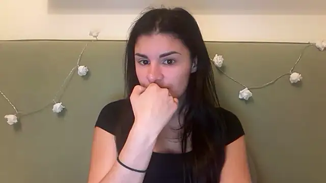 Snapshot of Petitecookie chatting on September 2025 08:56:02 PM Petitecookie online show from September 2025 08:56:02 PM