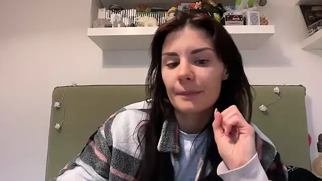 Petitecookie online show from May 2026 07:33:01 PM