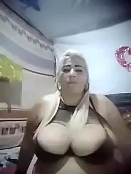 BonniAdams online show from February 2025 10:04:01 PM