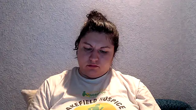 KiraSwee online show from November 2025 07:30:02 PM