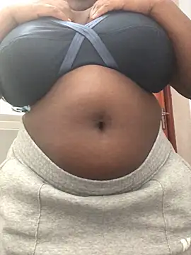 servingBigTitis online show from February 2025 07:45:01 AM