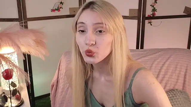 elliefrost online show from February 2025 12:57:02 AM