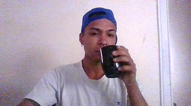 Snapshot of crow07xx chatting on February 2025 02:24:01 PM crow07xx online show from February 2025 02:24:01 PM