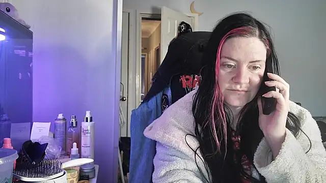 Snapshot of AureliaXOX chatting on December 2025 11:06:02 AM AureliaXOX online show from December 2025 11:06:02 AM