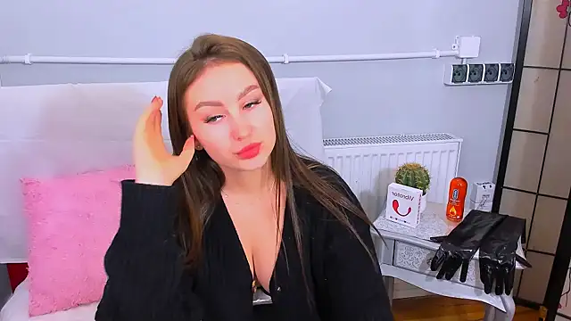 DonnaCam online show from November 2025 04:43:02 PM