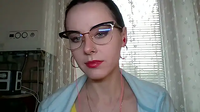 LuminousLady online show from September 2025 01:16:02 PM