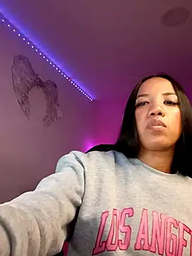 SallyWhitee online show from February 2026 04:32:01 AM