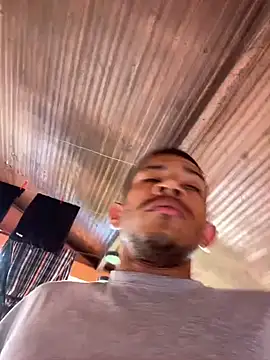 Mineirinho043 online show from March 2025 02:29:01 PM