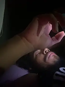 Mineirinho043 online show from December 2025 11:33:02 PM