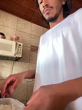 Mineirinho043 online show from April 2026 04:05:02 PM